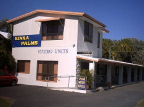 Kinka Palms Beachfront Apartments / Motel - New Castle Holiday 1