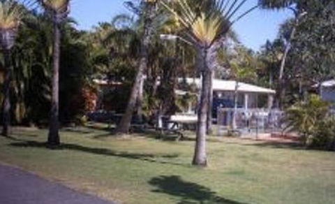 Kinka Palms Beachfront Apartments / Motel - New Castle Holiday 2