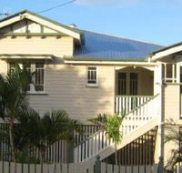 Eco Queenslander Holiday Home and BB - New Castle Holiday