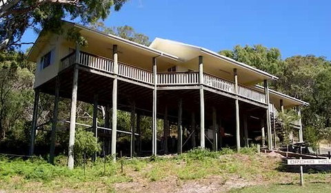 Orchid House - New Castle Holiday 5