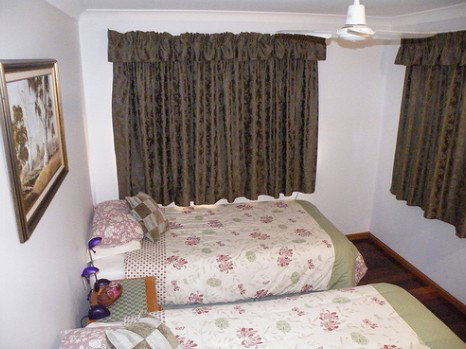 Bay Bed And Breakfast - New Castle Holiday 0