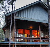 Girraween Environmental Lodge - New Castle Holiday
