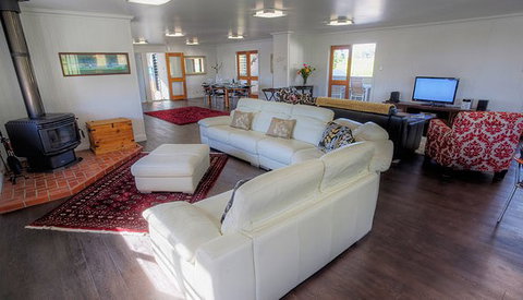 Sippers At Ballandean - New Castle Holiday 4