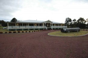 Loggers Rest Bed And Breakfast - New Castle Holiday 3