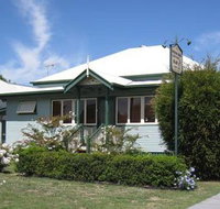 Pitstop Lodge Guesthouse and Bed and Breakfast - New Castle Holiday