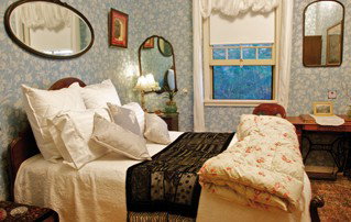 Marys Place - New Castle Holiday 1