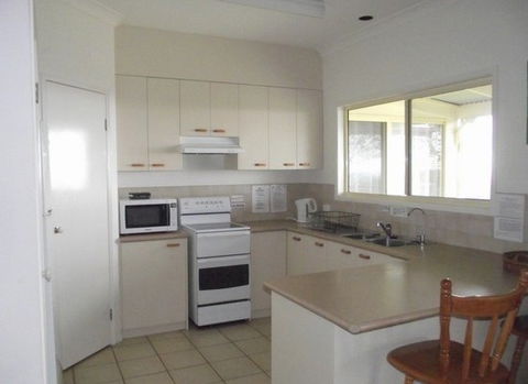 Bunya Spires - Holiday Home - New Castle Holiday 0