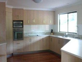 Alandra - Holiday Home - New Castle Holiday 1