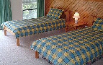Satinwood - Holiday Home - New Castle Holiday 3