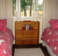 Flag Springs Bush Retreat - New Castle Holiday