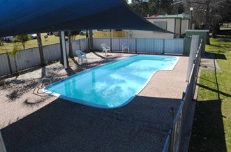 Crows Nest Caravan Park - New Castle Holiday 0