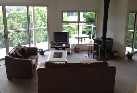 Ravensbourne Escape Kookaburra Kottage - New Castle Holiday 3
