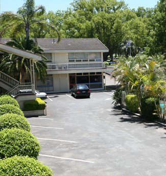 Park Motor Inn - New Castle Holiday 1