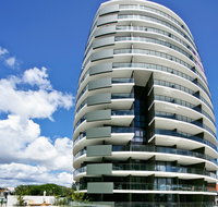 Ambience on Burleigh Beach - New Castle Holiday