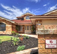 Golfers Retreat - New Castle Holiday