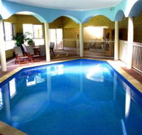 Inn the Tuarts Guest Lodge - New Castle Holiday