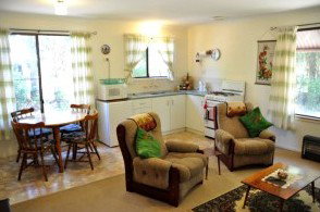 Uhuru Chalets - New Castle Holiday 1