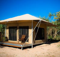 Mercedes Cove Exclusive Coastal Retreat - New Castle Holiday
