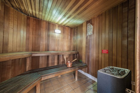 West End Central Apartments - New Castle Holiday 2