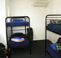 Zing Backpackers Hostel - New Castle Holiday