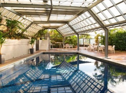 Surfers Royale Resort - New Castle Holiday 1