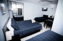 Miami Shore Motel - New Castle Holiday 2