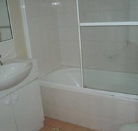 Outrigger Resort Burleigh Heads - New Castle Holiday