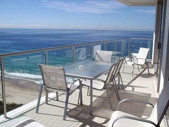 Air On Broadbeach - New Castle Holiday 5