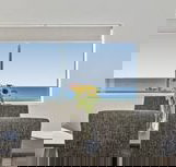 Sunshine Towers - New Castle Holiday