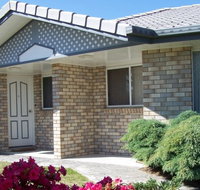 Cedar Lodge Holiday Units - New Castle Holiday