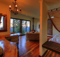 At Remingtons B  B - New Castle Holiday