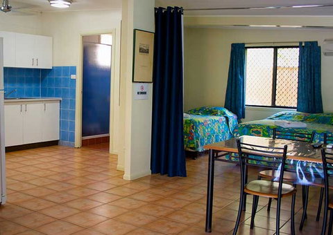 Adobe Motel - New Castle Holiday 4