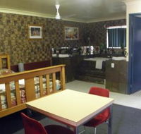 Bronco Motor Inn - New Castle Holiday