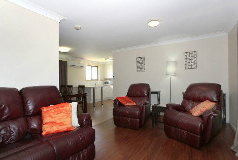 Clifford Gardens Motor Inn - New Castle Holiday 0