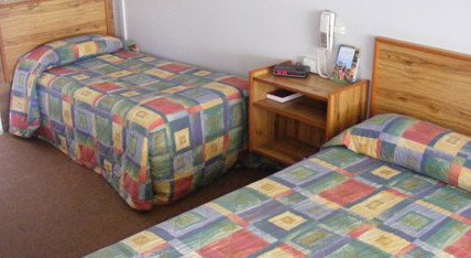 Granite Court Motel - New Castle Holiday 1