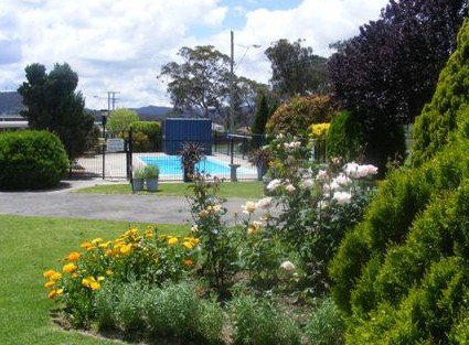 Granite Court Motel - New Castle Holiday 2