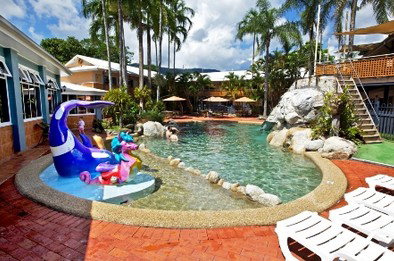 Cairns New Chalon - New Castle Holiday 2