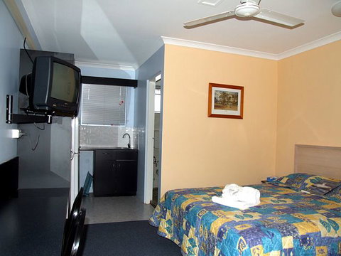 Hervey Bay Motel - New Castle Holiday 2