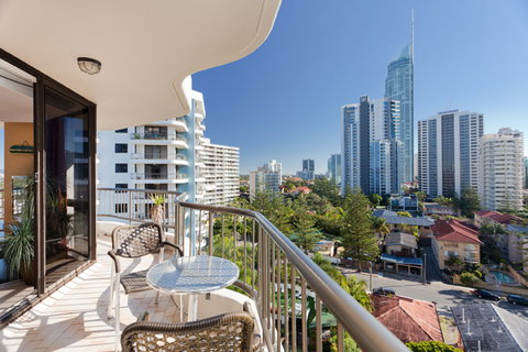 Apartment 27 Aristocrat Apartments - New Castle Holiday 0