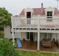 Surfers Palace Torquay - New Castle Holiday