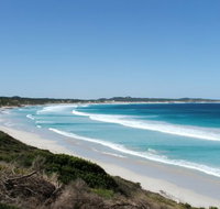 Flip Flop Flap Holiday Accommodation - New Castle Holiday