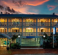 City Terraces Holiday Apartments - New Castle Holiday