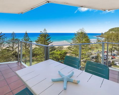 Pacific Regis Beachfront Apartments - New Castle Holiday 7