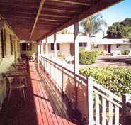 Bottle Tree Gardens Motel - New Castle Holiday
