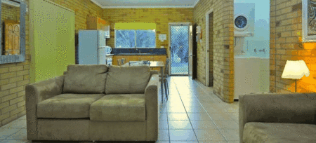 Agnes Palms Beachside Apartments - New Castle Holiday 1