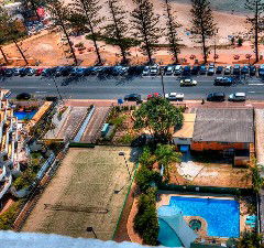 Burleigh Beach Tower - New Castle Holiday 4