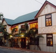 Dahrl Court - New Castle Holiday