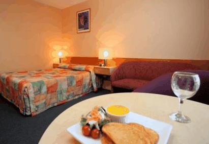 Heemskirk Motor Hotel - New Castle Holiday