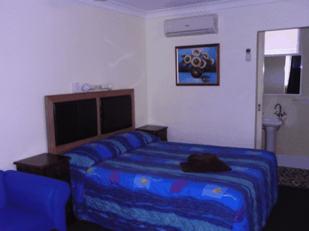 Bells Motel - New Castle Holiday 1