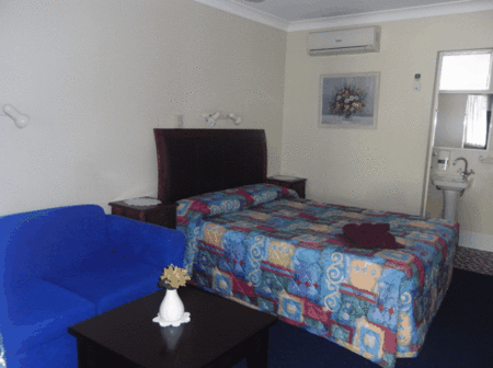 Bells Motel - New Castle Holiday 3